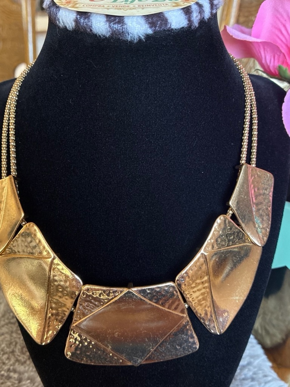 Gold Statement Geometric Necklace - Women Jewelry - Picture 5 of 7